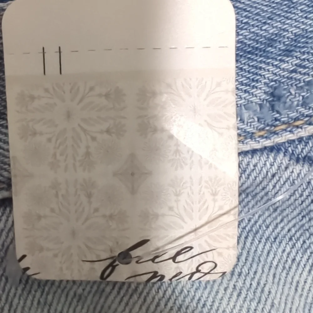 NWT Free People shorts size 32 or size 14 - Picture 4 of 4